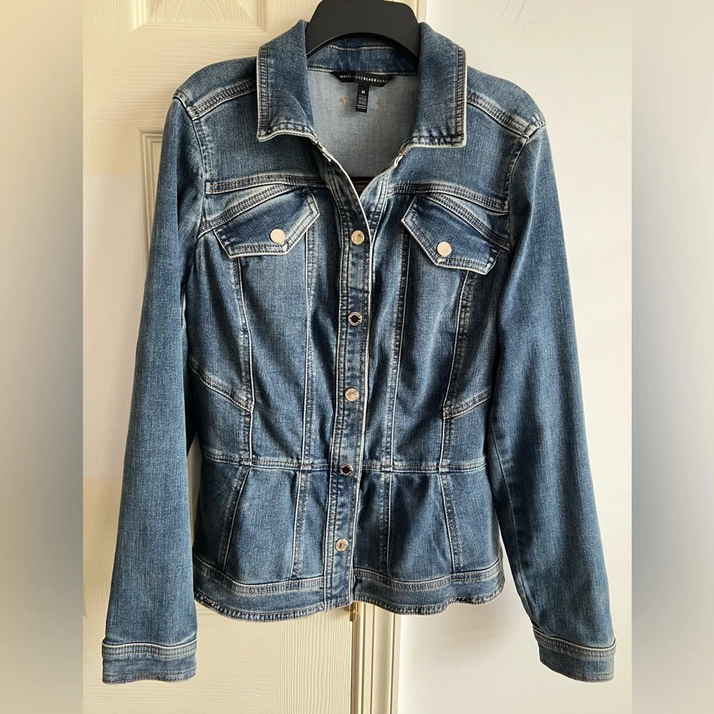 White House black market peplum trucker denim jacket M - Picture 7 of 11